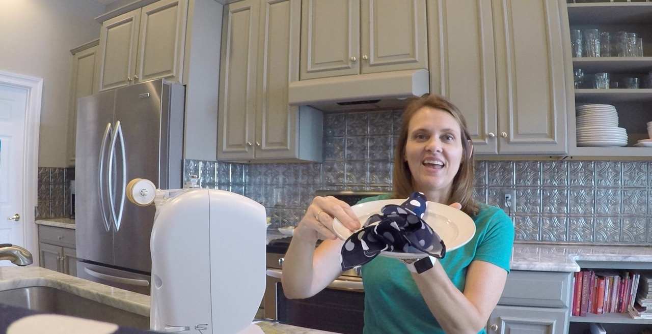 How to sew a set of cloth napkins for less than two dollars each