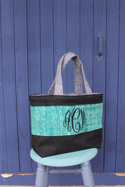 How to sew a monogrammed tote bag