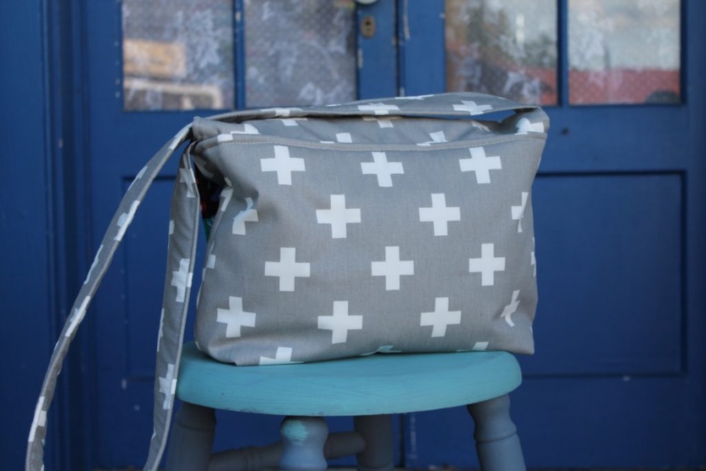 How to sew a cross body messenger tote bag