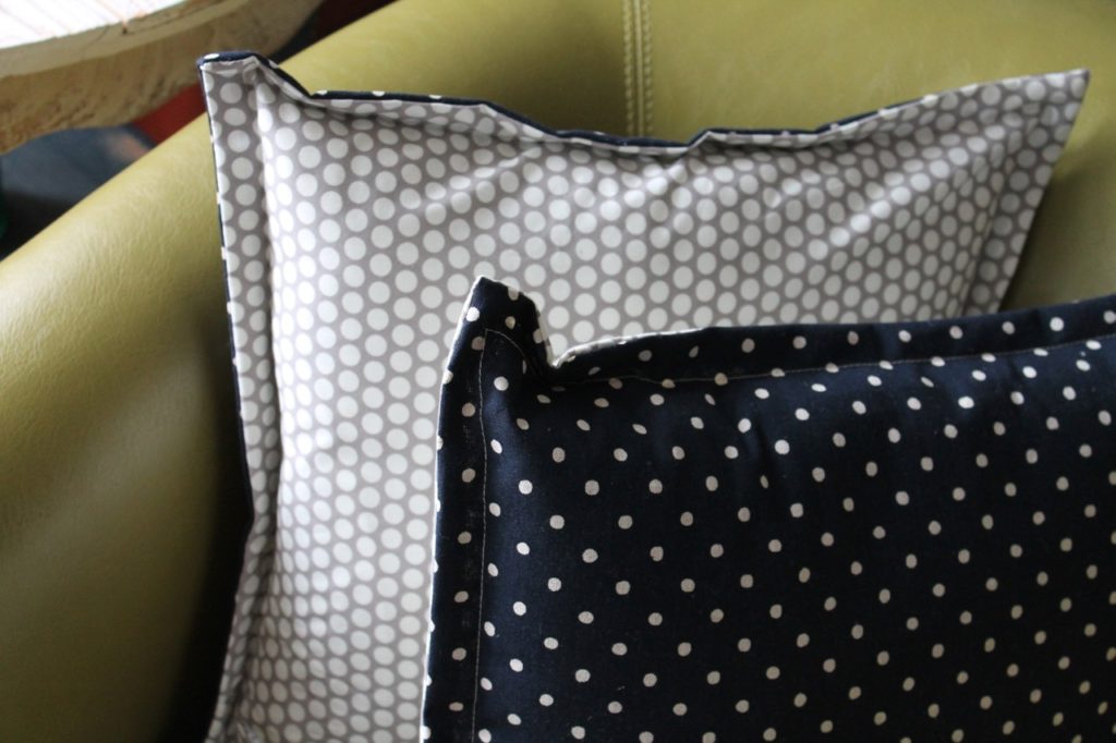 How to Sew A Removable Zippered Flanged Pillow Slipcover by Sewspire