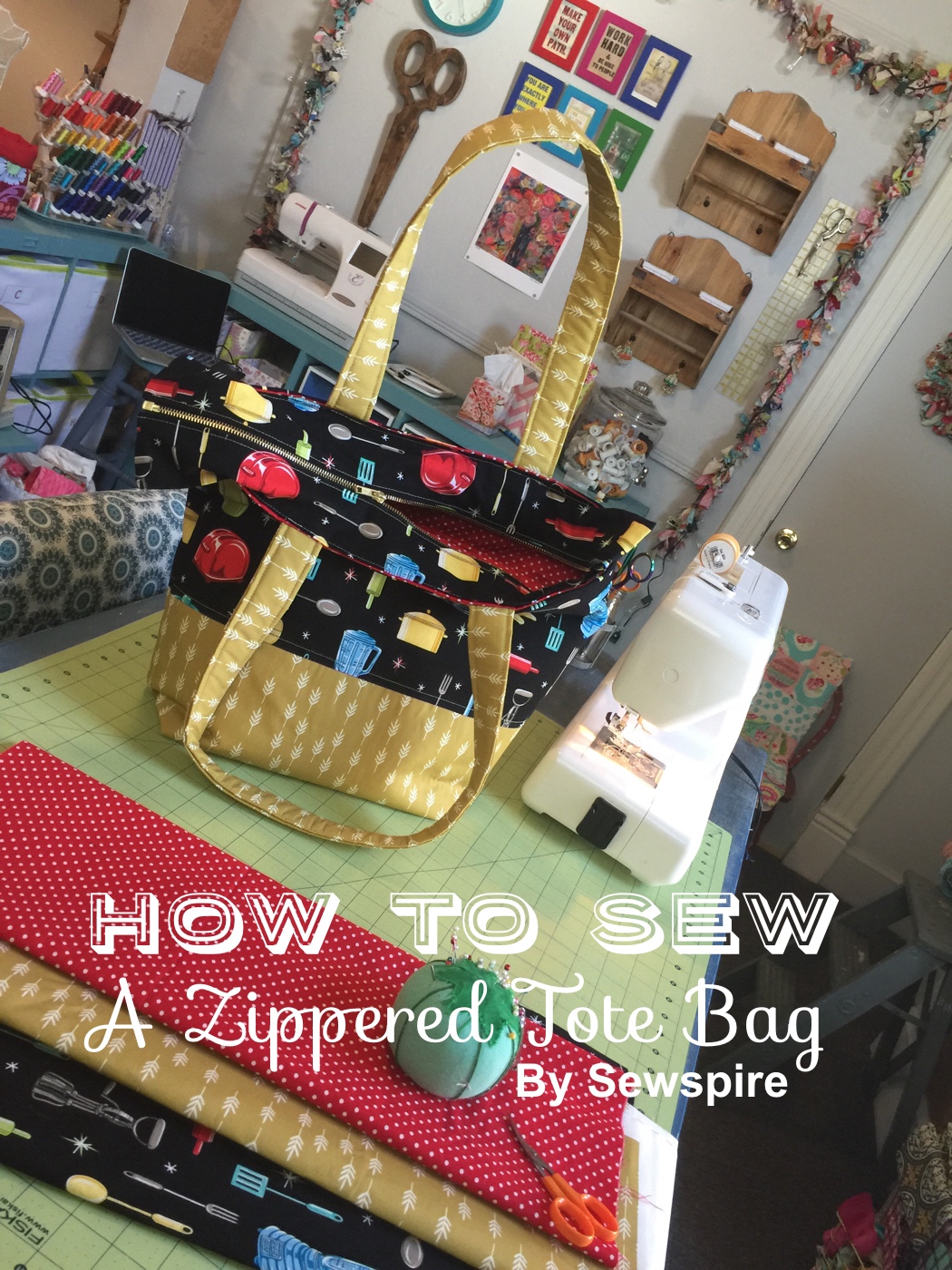 How to Sew A Retro Zippered Tote Bag by Sewspire