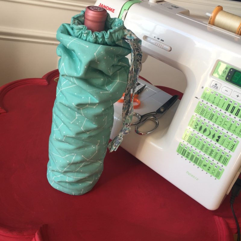 How to sew an insulated wine bag