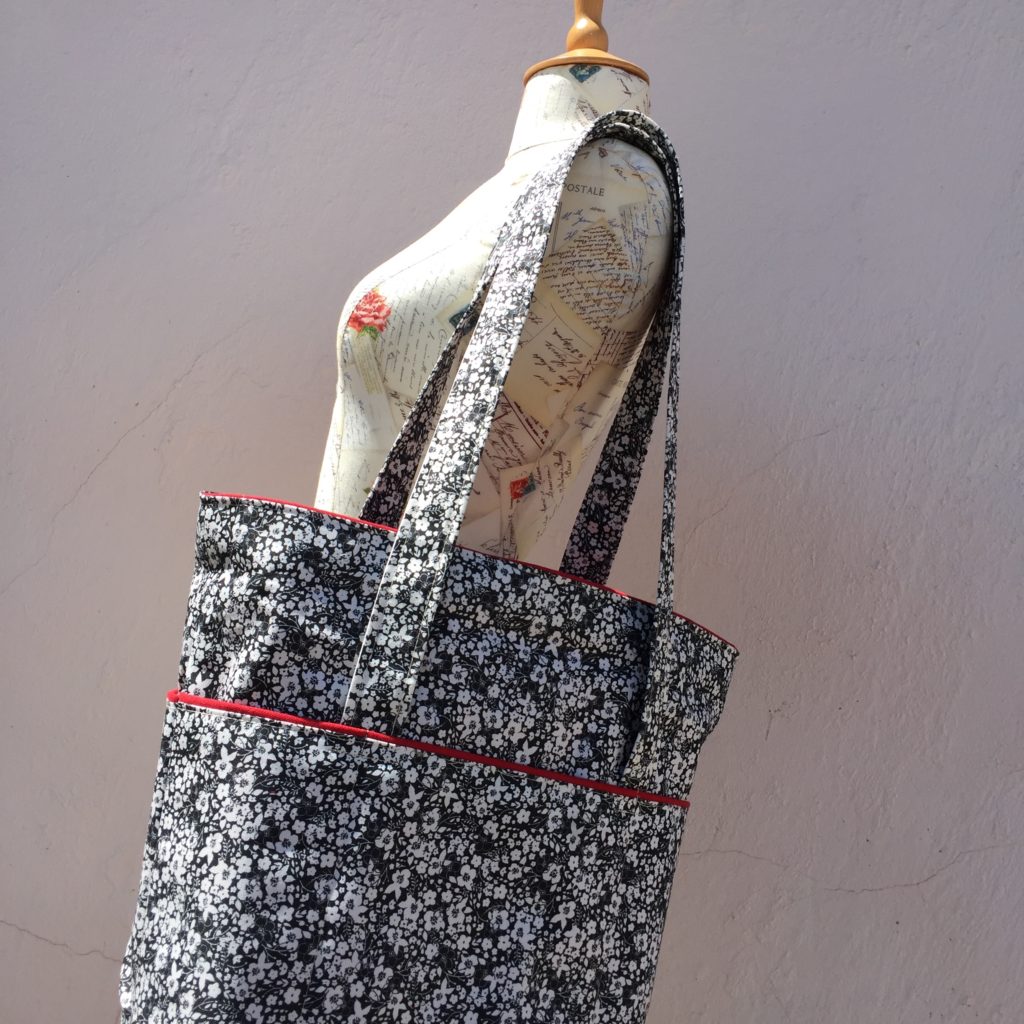 How to sew a six pocket tote bag