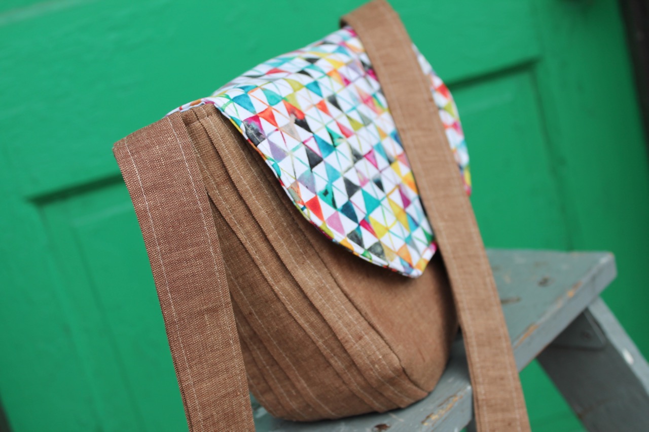 How to sew a linen hipster crossbody bag + studio tours