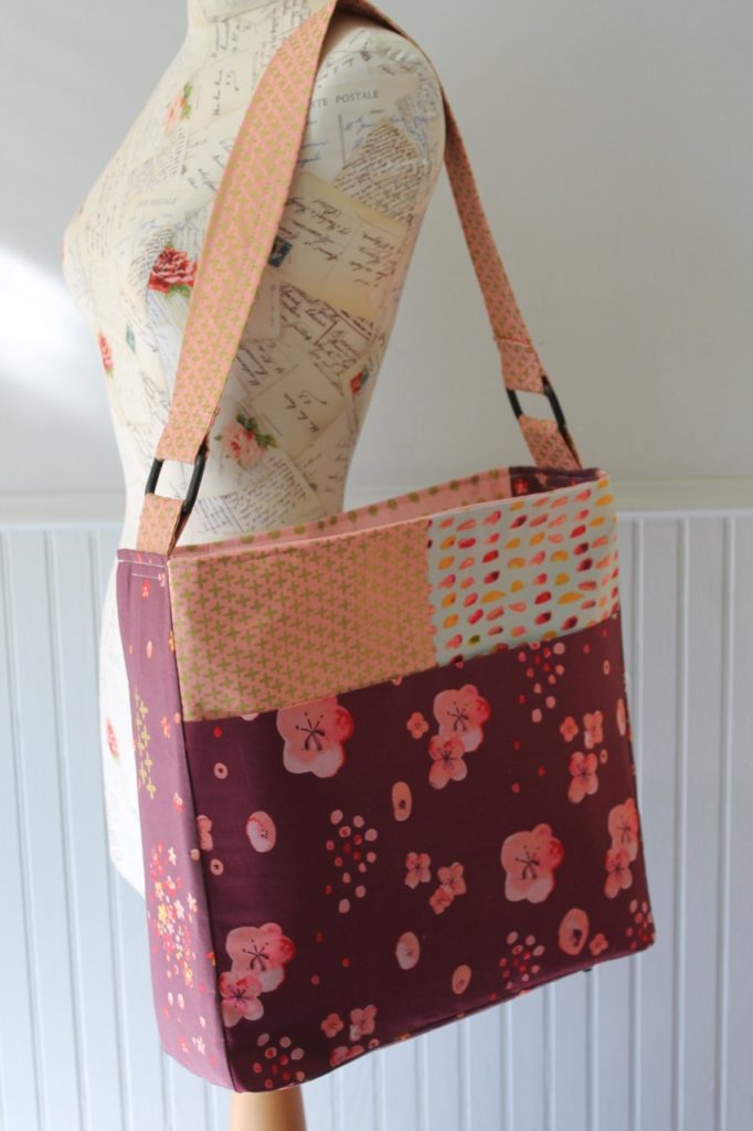 How to Sew a Stitched Chic Tote Bag with Zippered Tote Bag - Sewspire