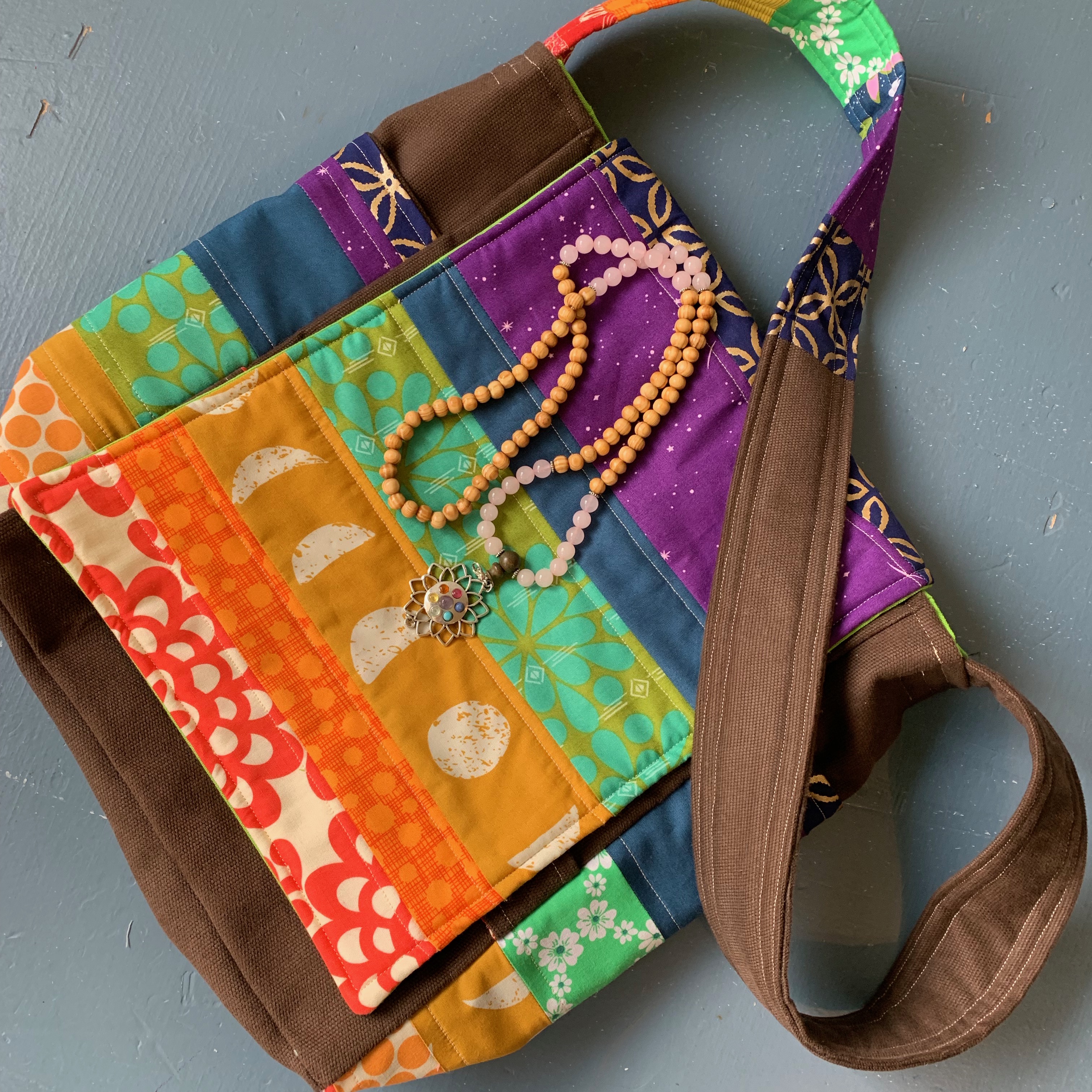 7 Chakra Inspired Messenger Bag Tutorial and Pattern