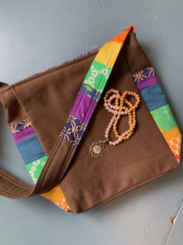 Handmade Holiday: 7 Chakra Inspired Messenger Bag Pattern - Sewspire