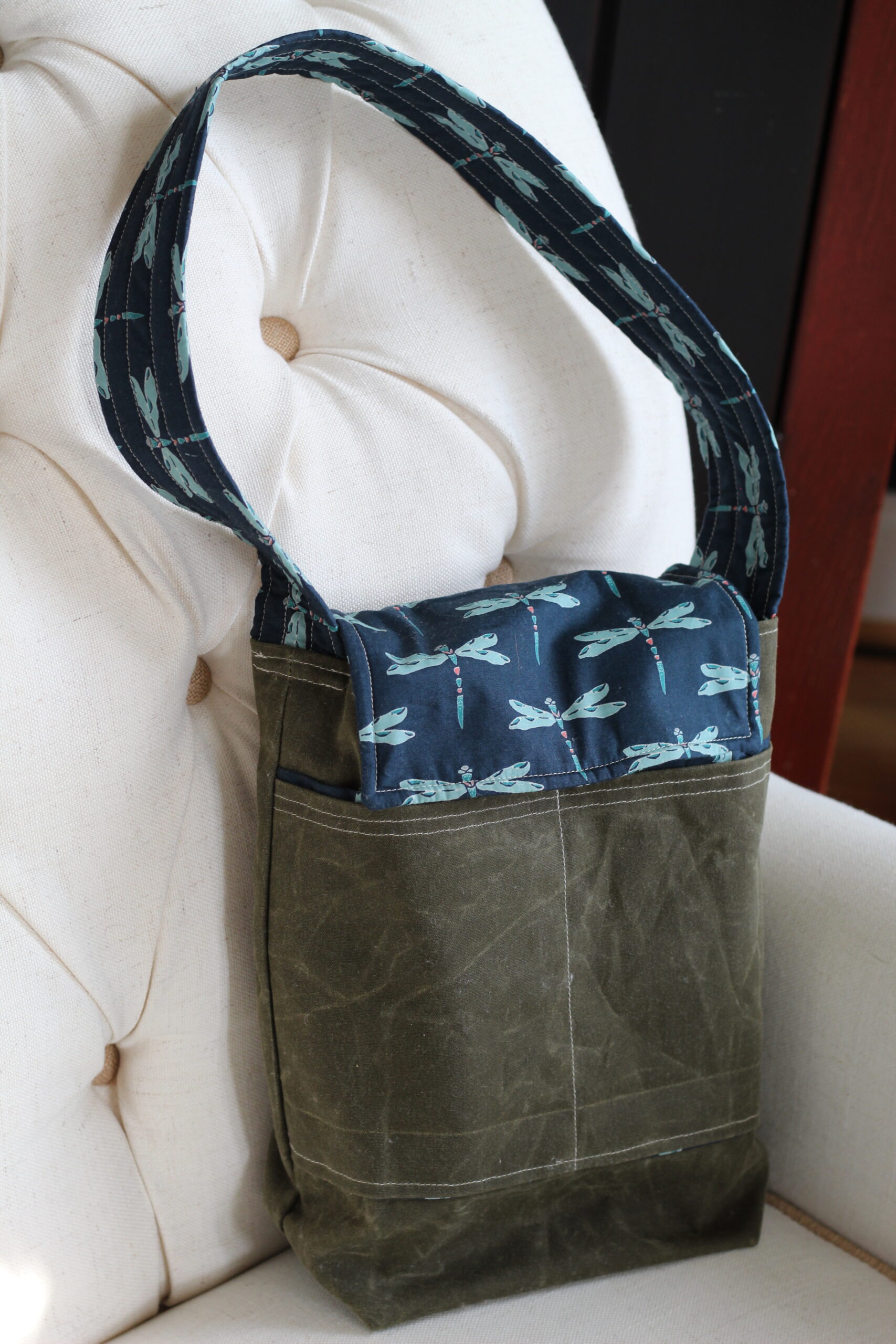 Sewspire Design Board #111020: How to sew a shoulder bag
