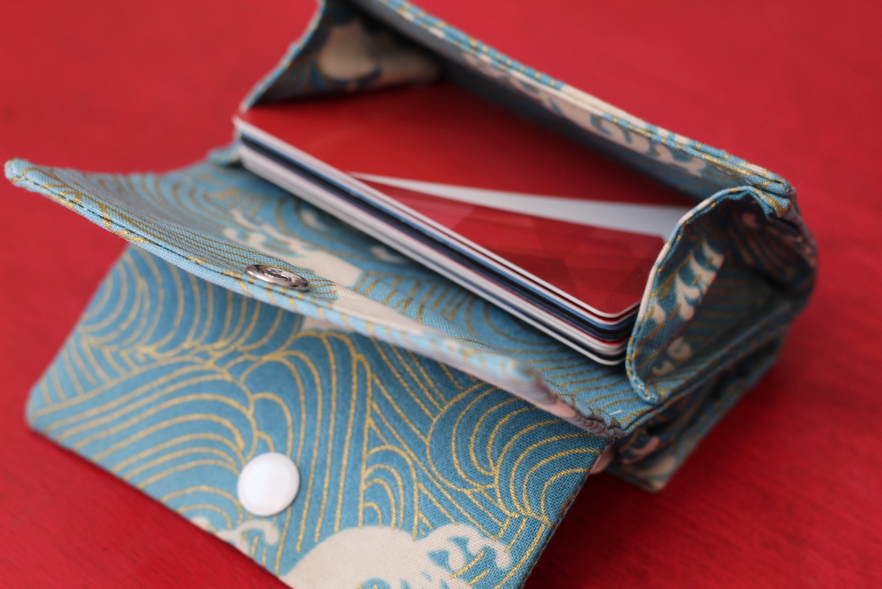 How to sew a Maxi Wallet by Sewspire